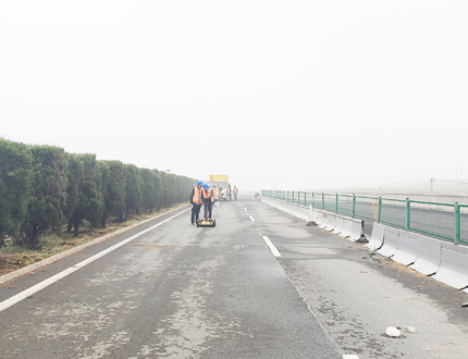 <b>无锡交通建设工程集团</b>